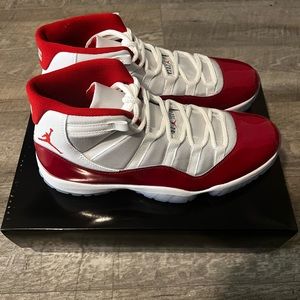 Air Jordan 11 Retro Cherry ( Size 13 )